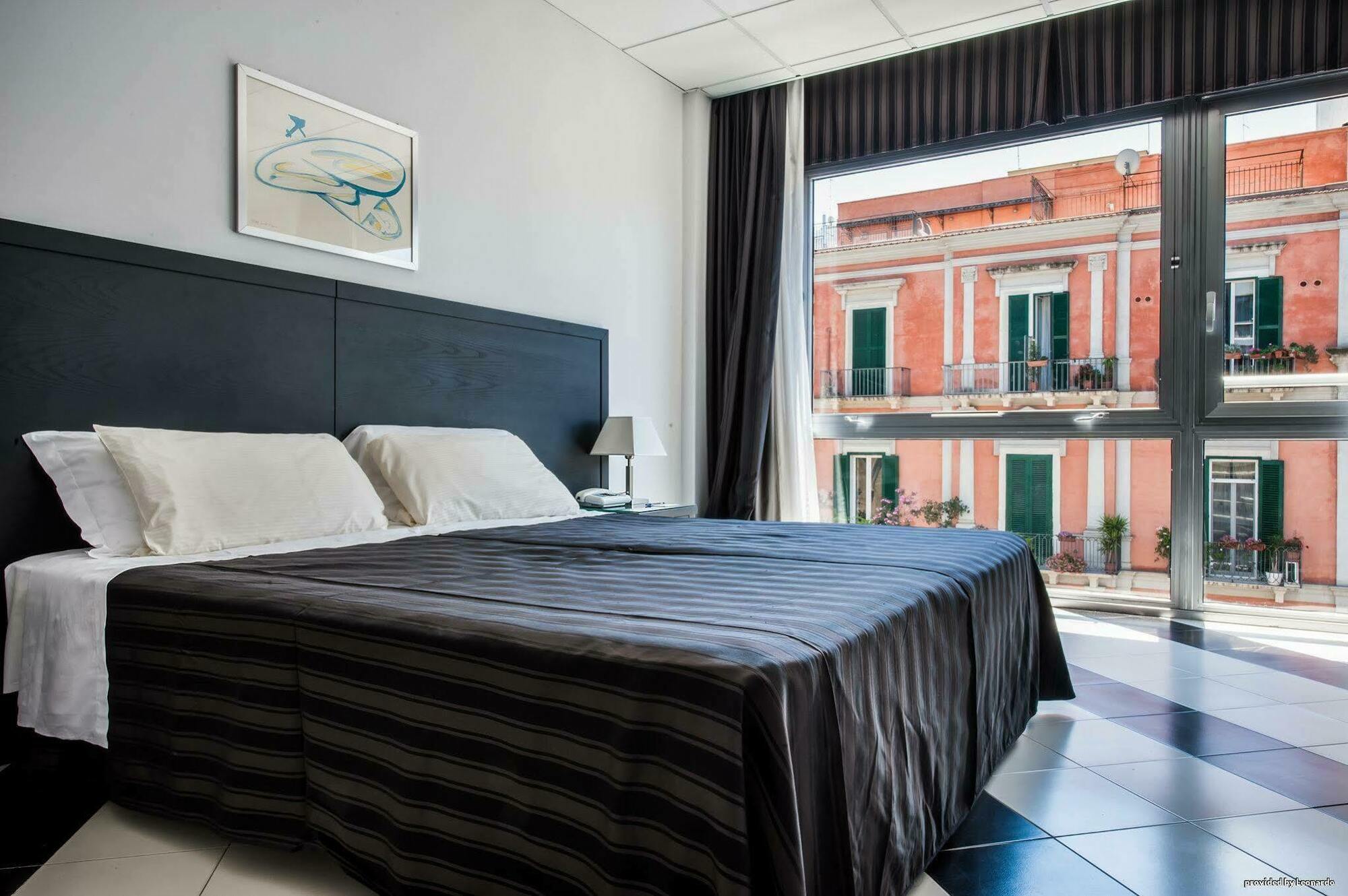 Executive Business Hotel Bari Esterno foto