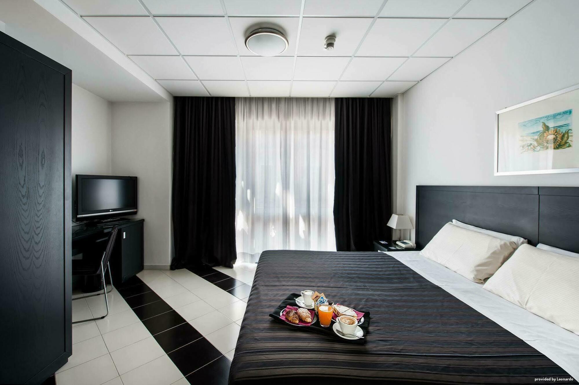 Executive Business Hotel Bari Esterno foto